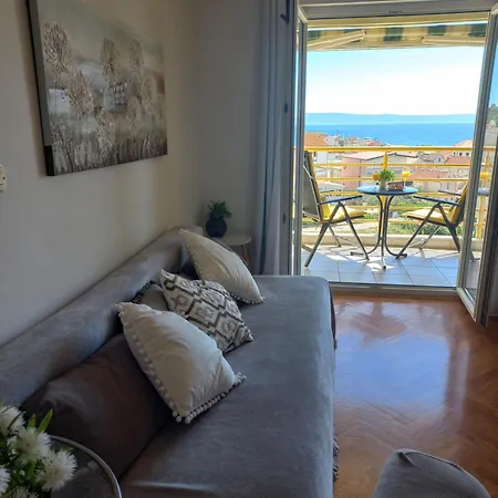 Coastal Calm Apartment *