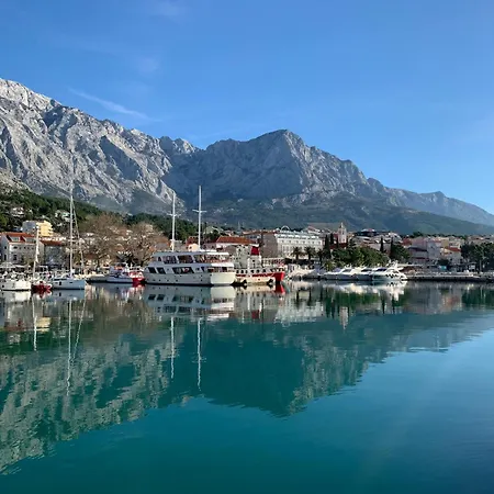 Coastal Calm Apartment Makarska
